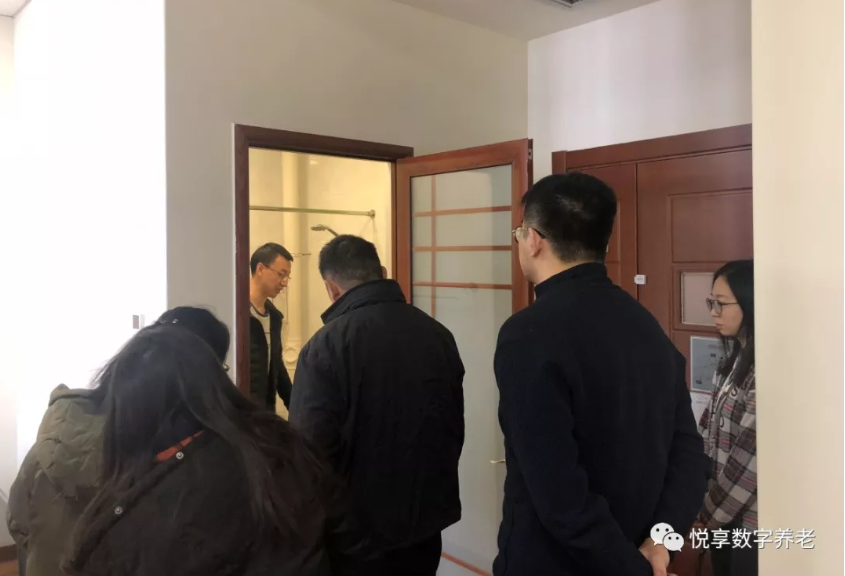 中國殘疾人聯(lián)合會蒞臨悅享數(shù)字智慧樣板間(圖2)