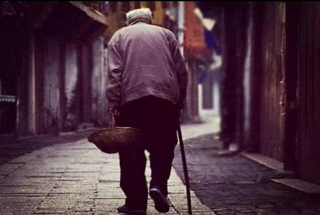 養(yǎng)老,是一場關(guān)乎經(jīng)濟實力和人性的博弈(圖2) 養(yǎng)老,是一場關(guān)乎經(jīng)濟實力和人性的博弈(圖2)